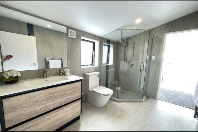 Photo of property in 65b Sunrise Avenue, Murrays Bay, Auckland, 0630