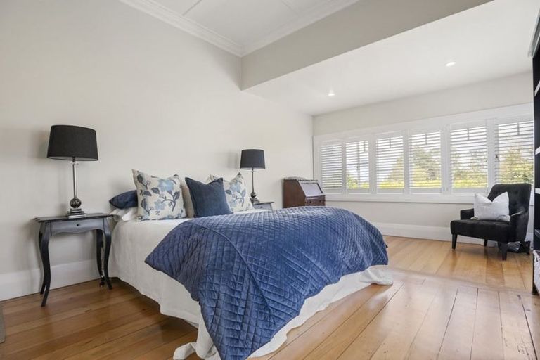 Photo of property in 7a North Avenue, Narrow Neck, Auckland, 0624