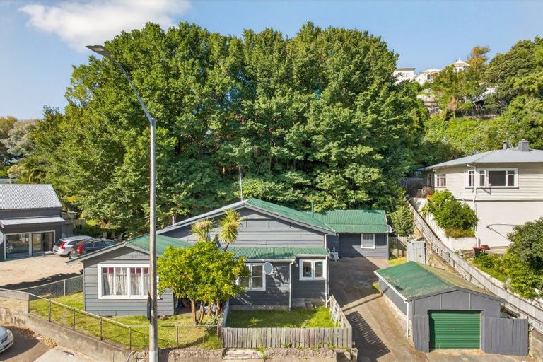 Photo of property in 80 Shakespeare Road, Bluff Hill, Napier, 4110