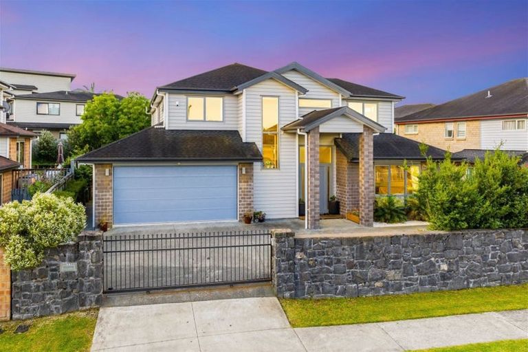 Photo of property in 11 Irongate Avenue, Ranui, Auckland, 0612