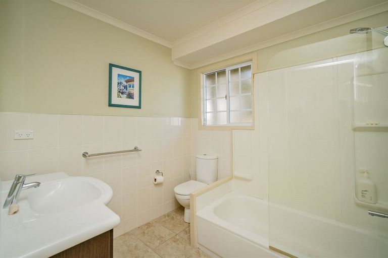 Photo of property in 5 Wells Place, Whitianga, 3510