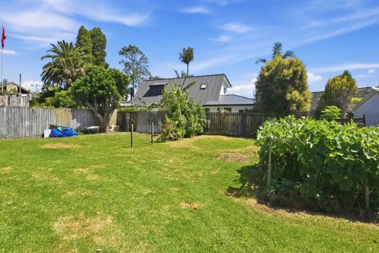 Photo of property in 14 Rangataua Street, Welcome Bay, Tauranga, 3112