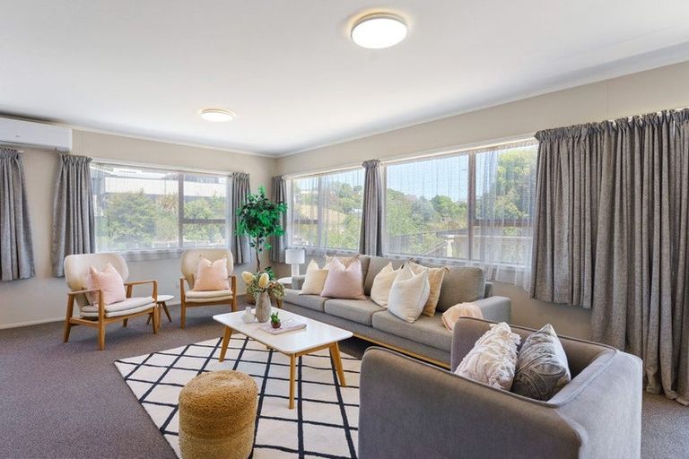 Photo of property in 18 Hicks Crescent, Waikanae Beach, Waikanae, 5036