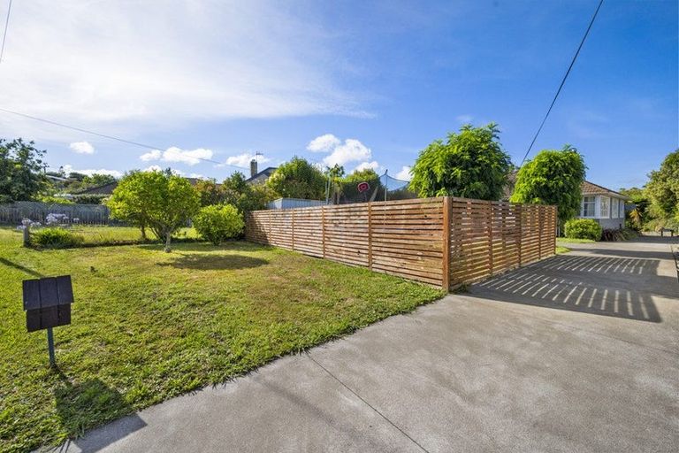 Photo of property in 32 Palmerston Road, Havelock North, 4130