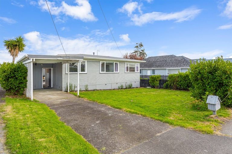 Photo of property in 14 Tapu Road, Huapai, Kumeu, 0810