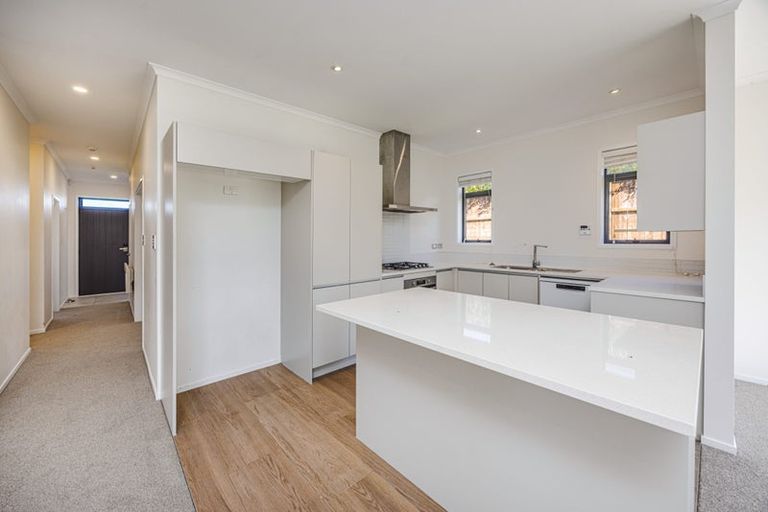 Photo of property in 6 Malbec Place, Huapai, Kumeu, 0810