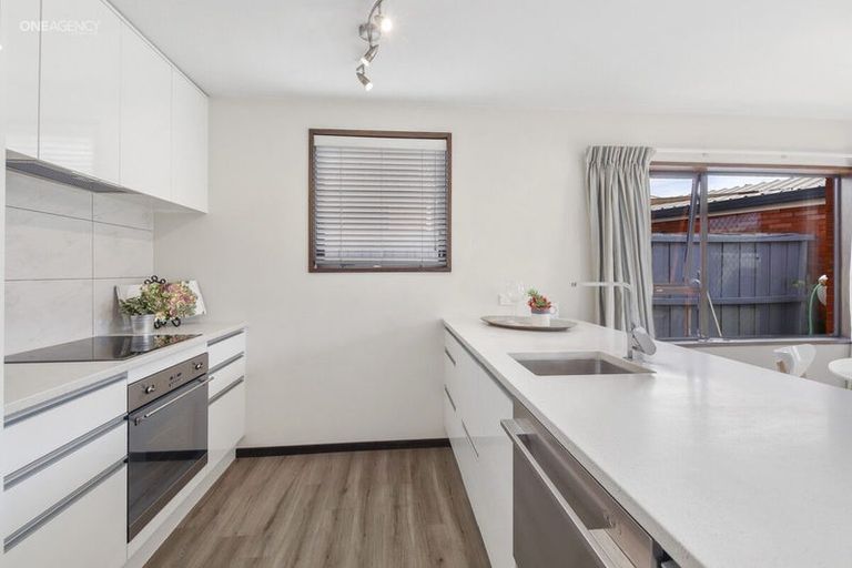 Photo of property in 2/104 Trafalgar Street, St Albans, Christchurch, 8014