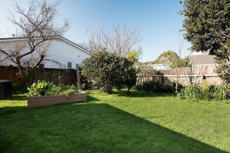 Photo of property in 4 Rangiora Street, Woburn, Lower Hutt, 5010