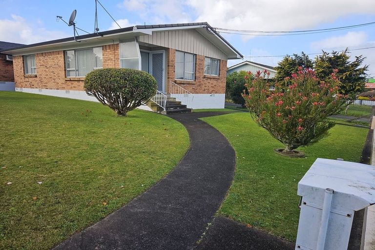 Photo of property in 1/60 Great South Road, Papakura, 2110