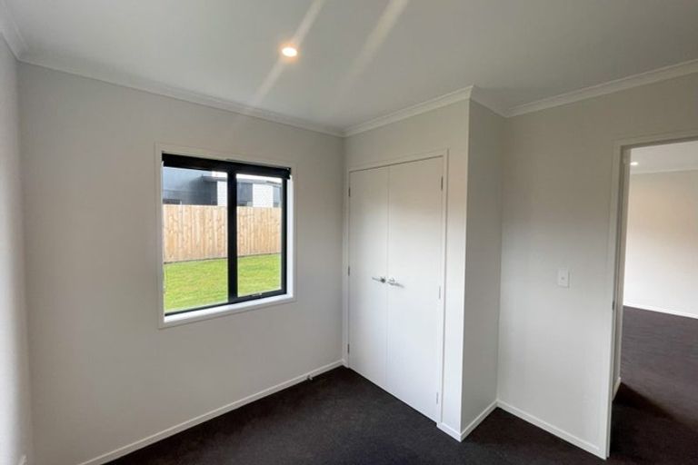 Photo of property in 14 Washer Road, Omata, New Plymouth, 4374