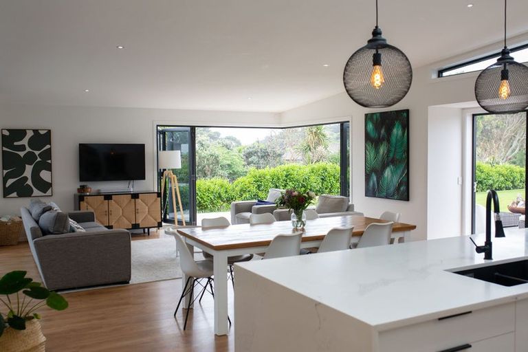 Photo of property in 35 Paetawa Road, Peka Peka, Waikanae, 5391