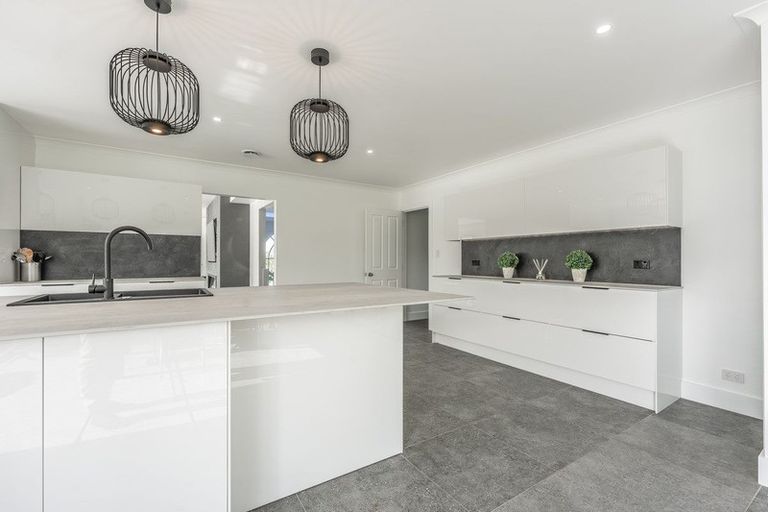 Photo of property in 353 Gulf Harbour Drive, Gulf Harbour, Whangaparaoa, 0930
