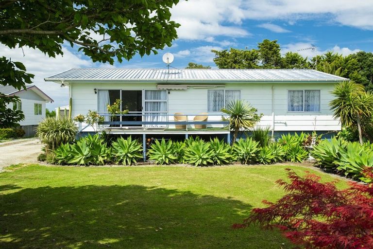 Photo of property in 112 Main Road, Makaraka, Gisborne, 4010