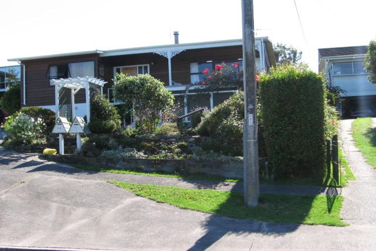 Photo of property in 1/94 Hebron Road, Waiake, Auckland, 0630