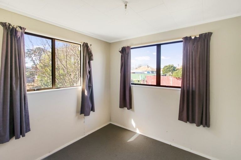 Photo of property in 45 Avenue Road, Foxton, 4814