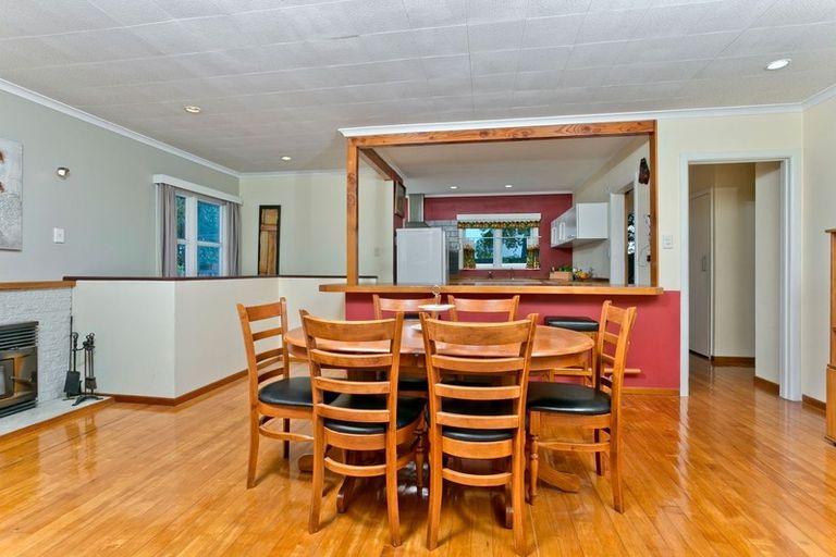 Photo of property in 86 Carlisle Road, Browns Bay, Auckland, 0632