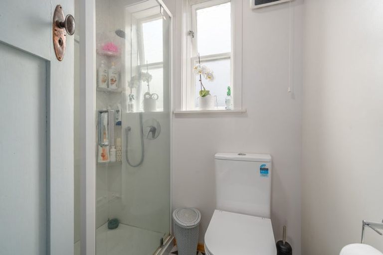 Photo of property in 18 Monorgan Road, Strathmore Park, Wellington, 6022