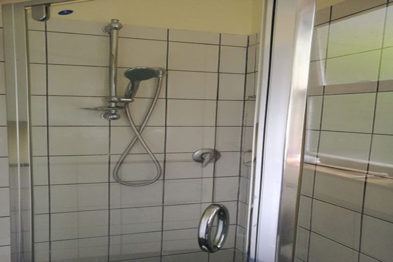 Photo of property in 45 Fraser Avenue, Johnsonville, Wellington, 6037