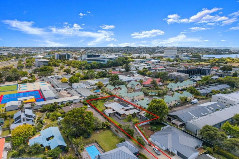 Photo of property in 19 Karaka Street, Takapuna, Auckland, 0622