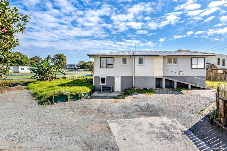 Photo of property in 3 Dreadon Road, Manurewa, Auckland, 2102