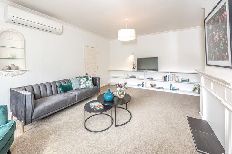 Photo of property in 14 Oakland Avenue, Saint Johns Hill, Whanganui, 4500