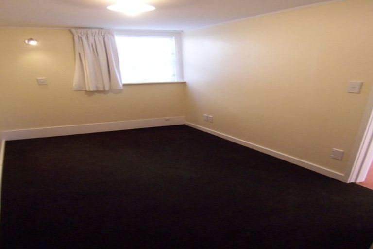 Photo of property in 327 Adelaide Road, Newtown, Wellington, 6021