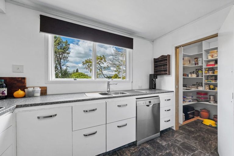 Photo of property in 20 Dudley Road Lower, Inglewood, 4386