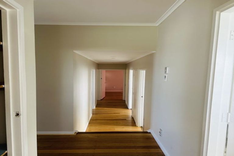 Photo of property in 120 Birkdale Road, Birkdale, Auckland, 0626