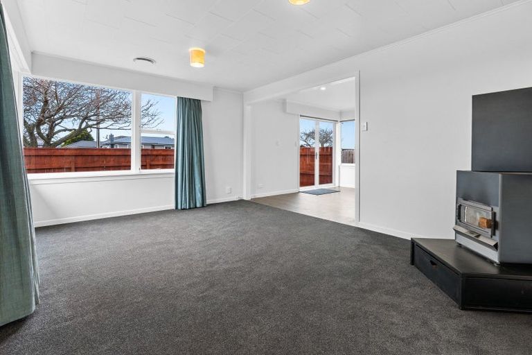 Photo of property in 9 Truby King Street, Merrilands, New Plymouth, 4312