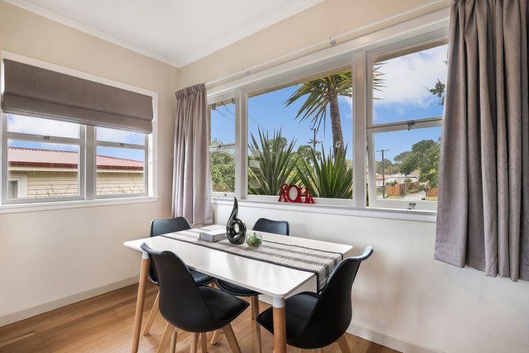 Photo of property in 7 Kayes Road, Pukekohe, 2120