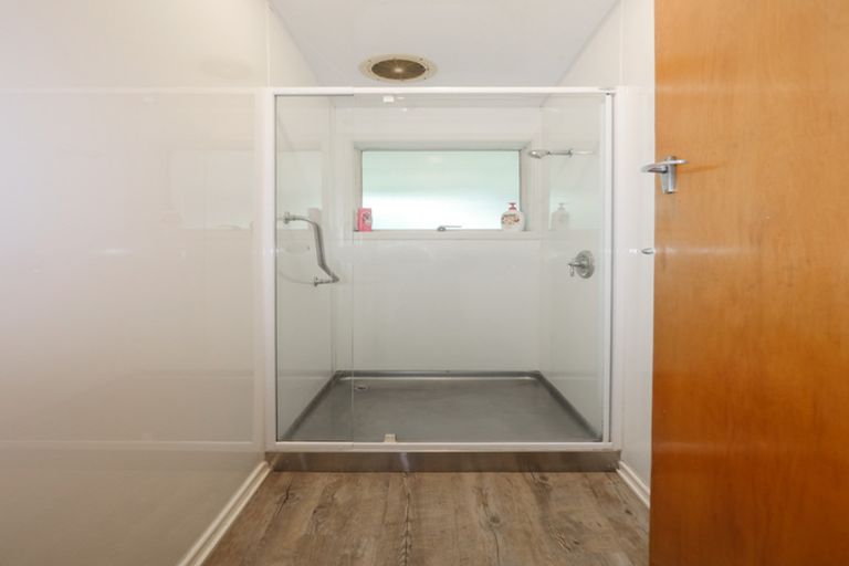 Photo of property in 14 Middleton Road, Kew, Dunedin, 9012