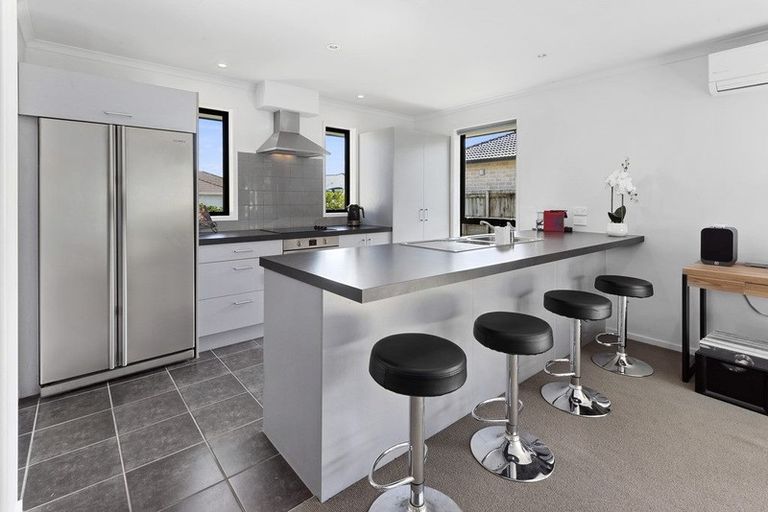 Photo of property in 35 North Crest Drive, Onerahi, Whangarei, 0110