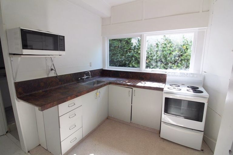 Photo of property in 24 Glencairn Street, Dalmore, Dunedin, 9010