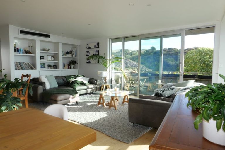 Photo of property in 4 Pa Road, Pukerua Bay, 5026
