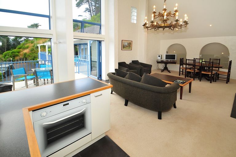 Photo of property in 2h Weranui Road, Waiwera, Orewa, 0994