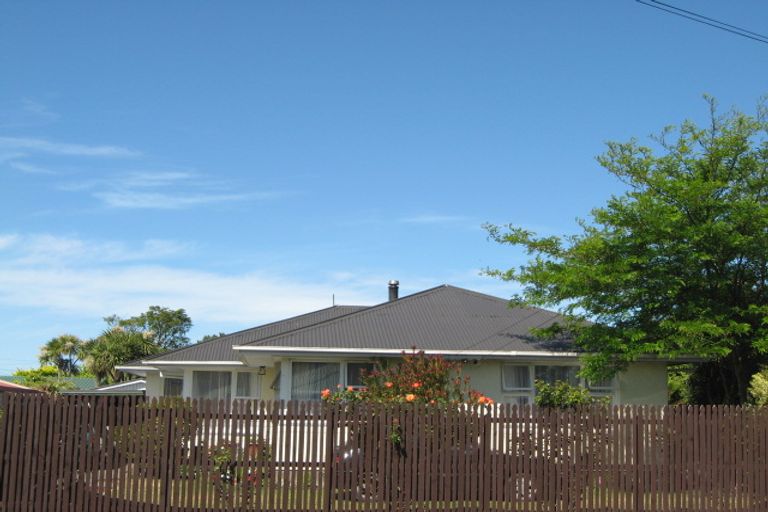 Photo of property in 10 Niagara Street, Wainoni, Christchurch, 8061