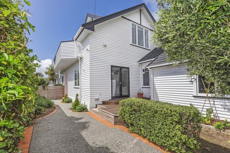 Photo of property in 71 Monro Street, Seatoun, Wellington, 6022