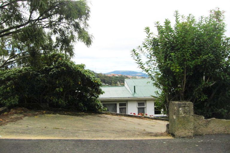 Photo of property in 18 Columba Avenue, Calton Hill, Dunedin, 9012