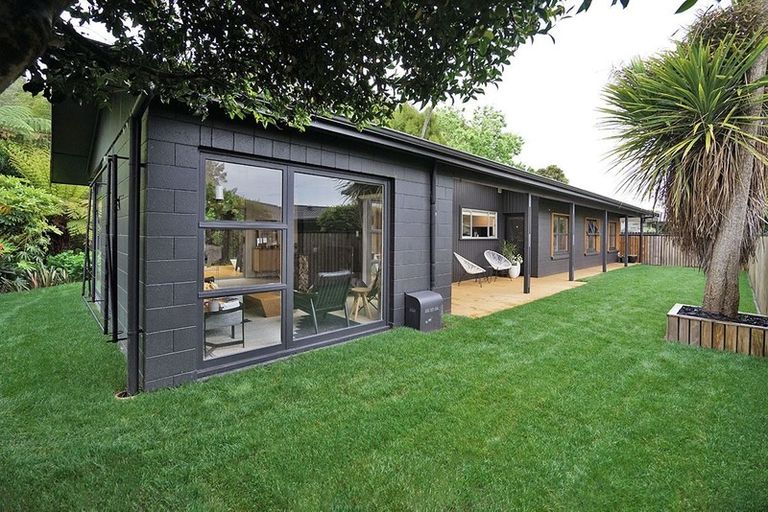 Photo of property in 10 Linthorpe Place, Hillcrest, Hamilton, 3216