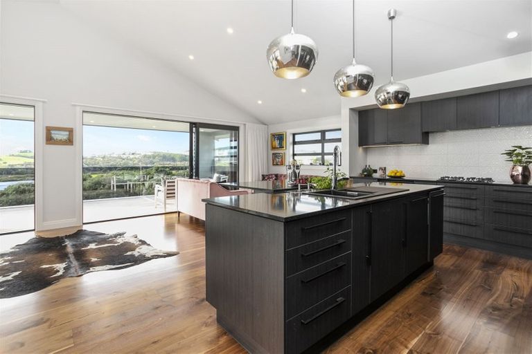 Photo of property in 54 Weatherly Drive, Beachlands, Auckland, 2018