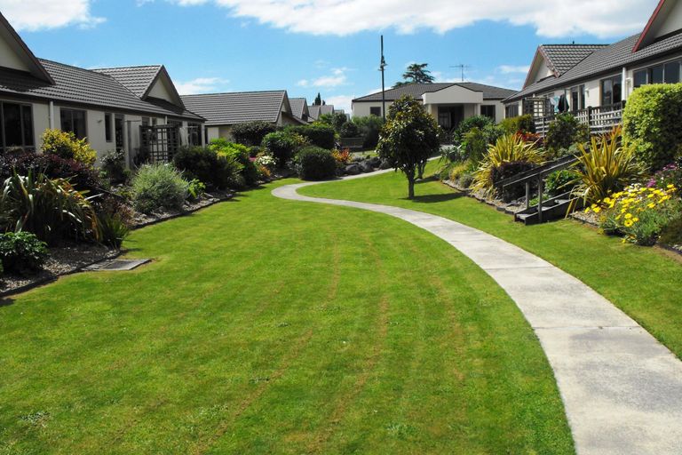 Photo of property in Orange Grove Village, 22 Pyes Pa Road, Pyes Pa, Tauranga, 3112