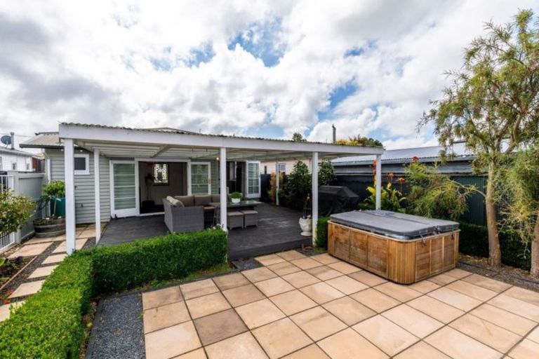 Photo of property in 68 Cornwall Street, St Albans, Christchurch, 8014
