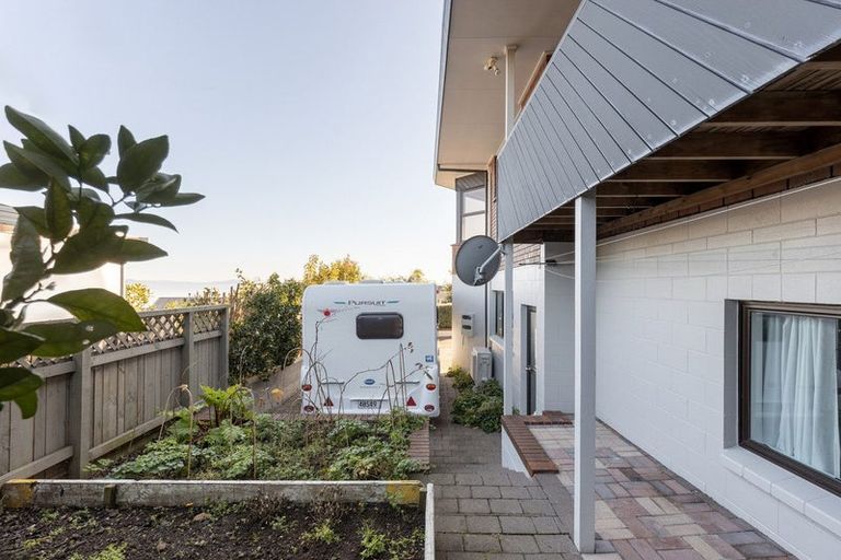 Photo of property in 1 Ruamoana Place, Omokoroa, 3114