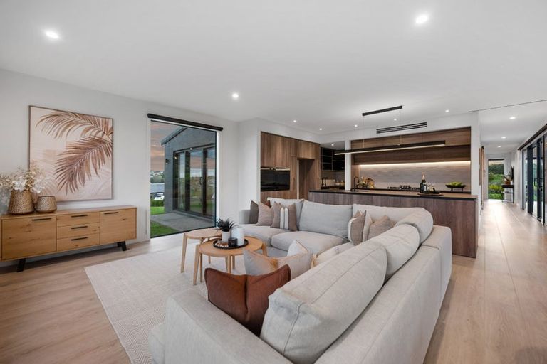 Photo of property in 9 Ridgelea Road, Long Bay, Albany, 0792