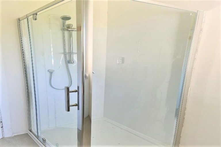 Photo of property in 11 Heath Avenue, Northcote, Auckland, 0627