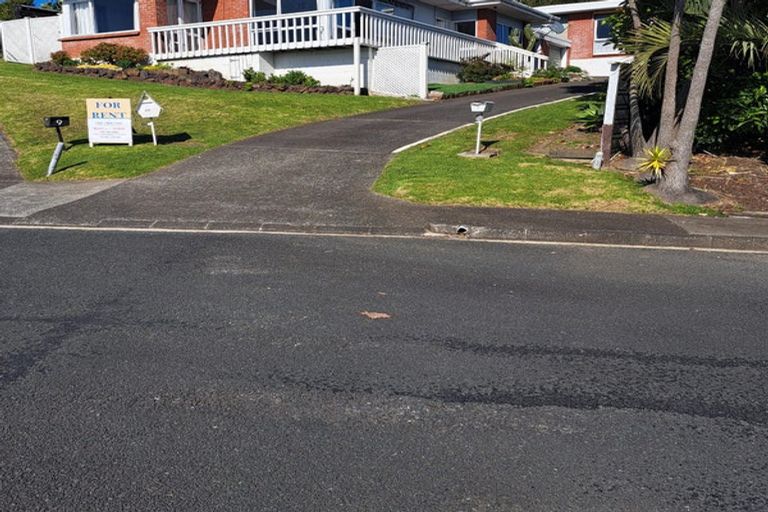 Photo of property in 1/7 Chilton Place, Howick, Auckland, 2014