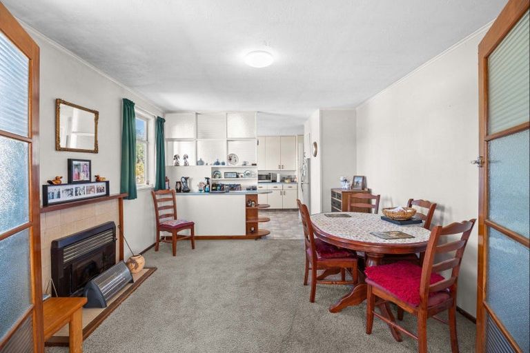 Photo of property in 99 Clawton Street, Westown, New Plymouth, 4310