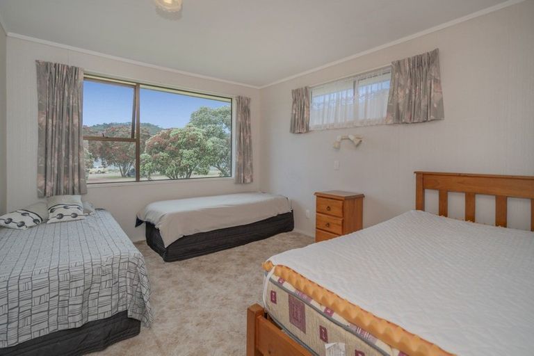 Photo of property in 6 The Esplanade, Whitianga, 3510