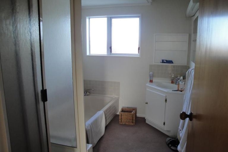 Photo of property in 168 Tutere Street, Waikanae Beach, Waikanae, 5036