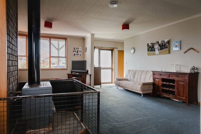 Photo of property in 60 Derby Street, Westport, 7825